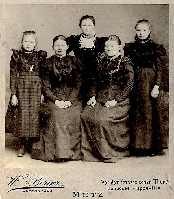0hs38_GrossKatharinaToechterSchwester.602.Mod