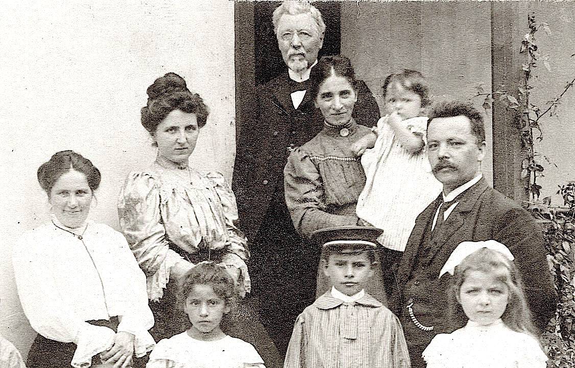 LippertElisabethaFamilie1905 KS