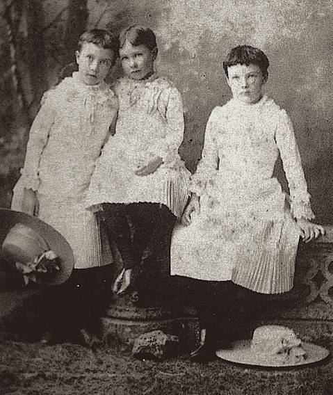 RobertsonGayUndSchwestern1880erK2