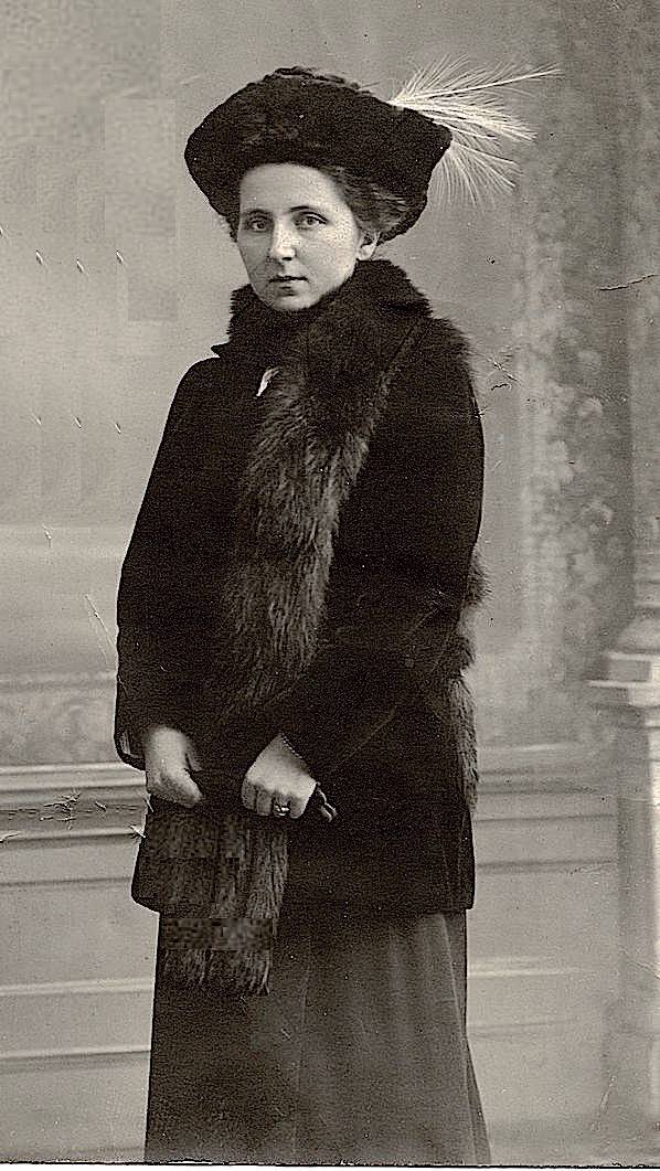 s20_KnappFrieda_ca1905.mod2.598